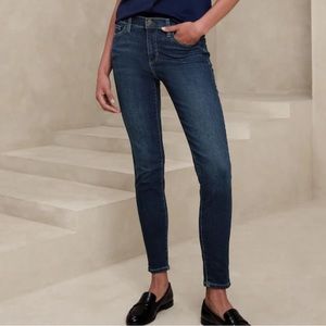 Banana Republic Dark Wash Mid Rise Skinny Jeans 27P